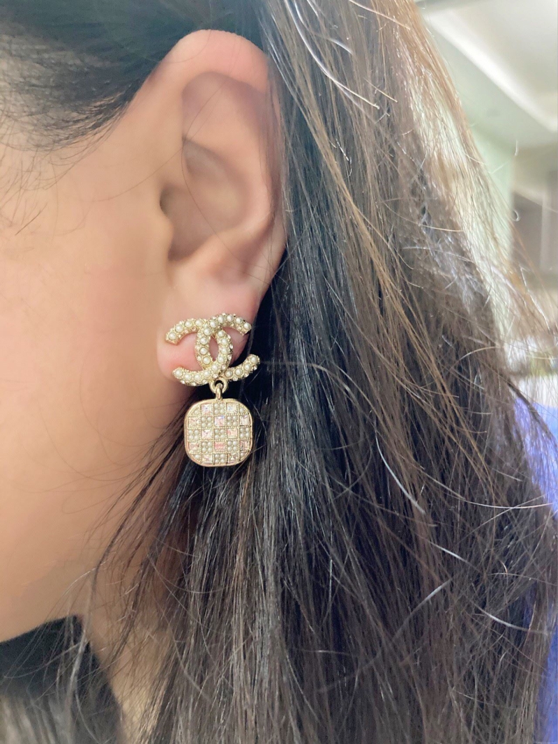 Ch**el earrings